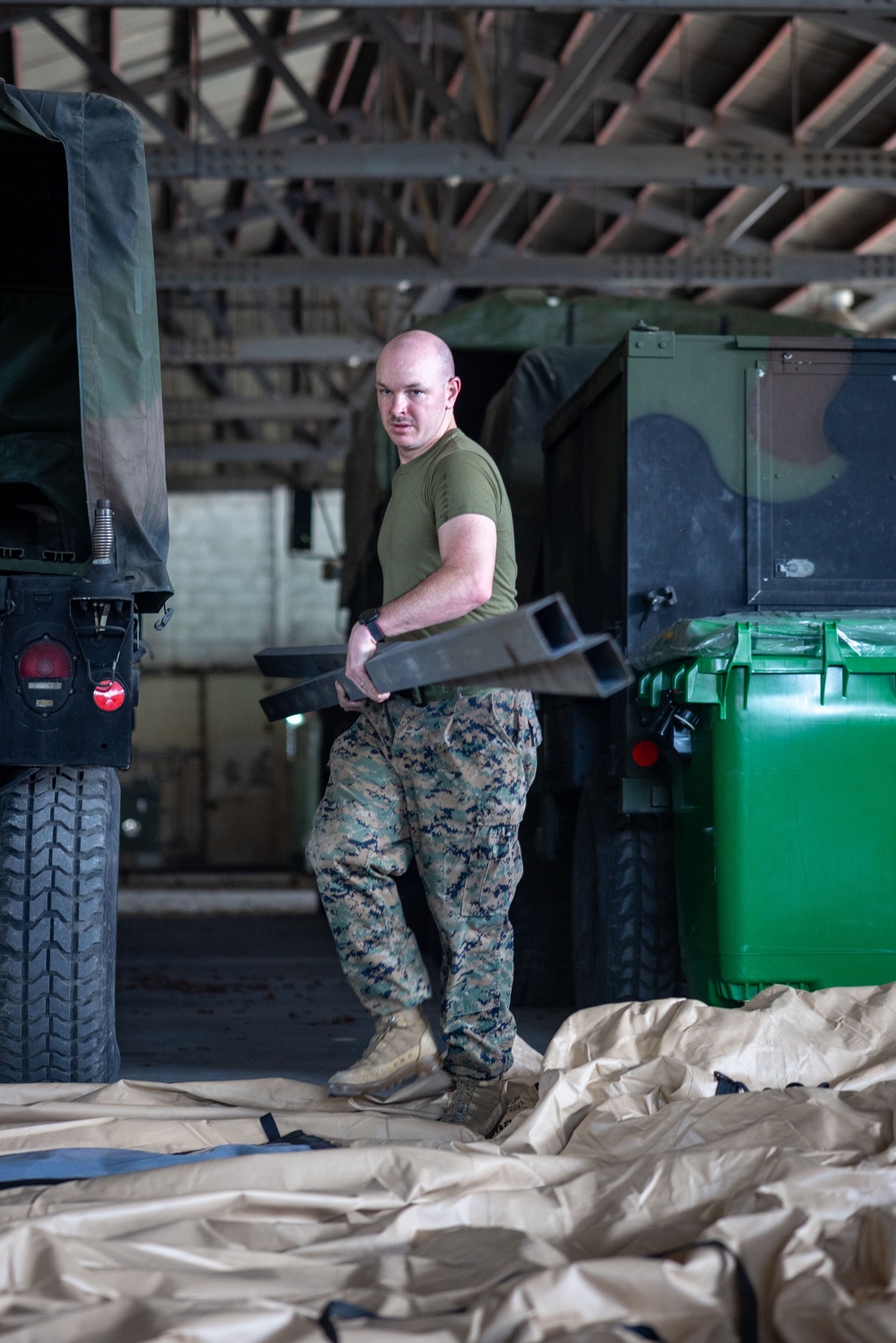 MRF-SEA Marines Establish Command Operations Center for Foreign Disaster Relief Operations