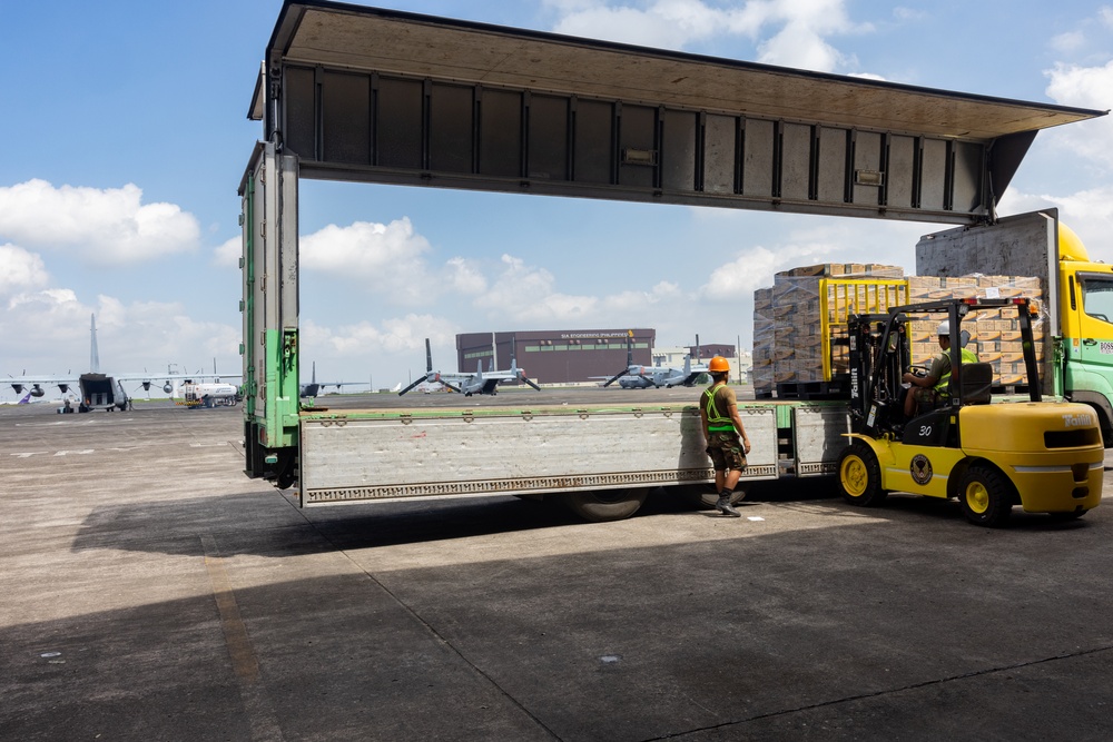 Philippine Armed Forces, U.S. Marines Prepare 10,000 Family Food Packs for Disaster Relief Operations following Super Typhoon Fung-Wong