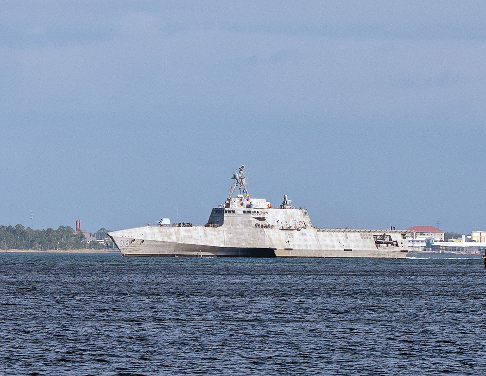 USS Pierre Arrives in Panama City, Florida