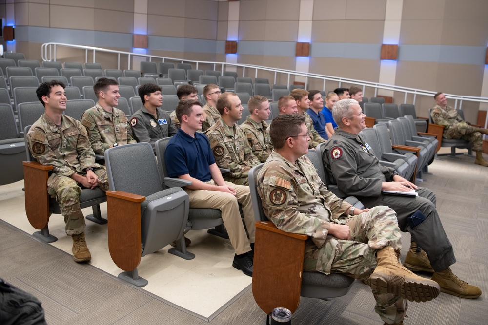 18th Air Force Commander delivers advice, mentorship to ROTC cadets