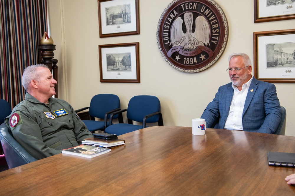 18th Air Force Commander delivers advice, mentorship to ROTC cadets