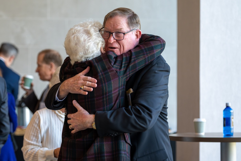 Outstanding USAWC Alumni return to be awarded by AWCF