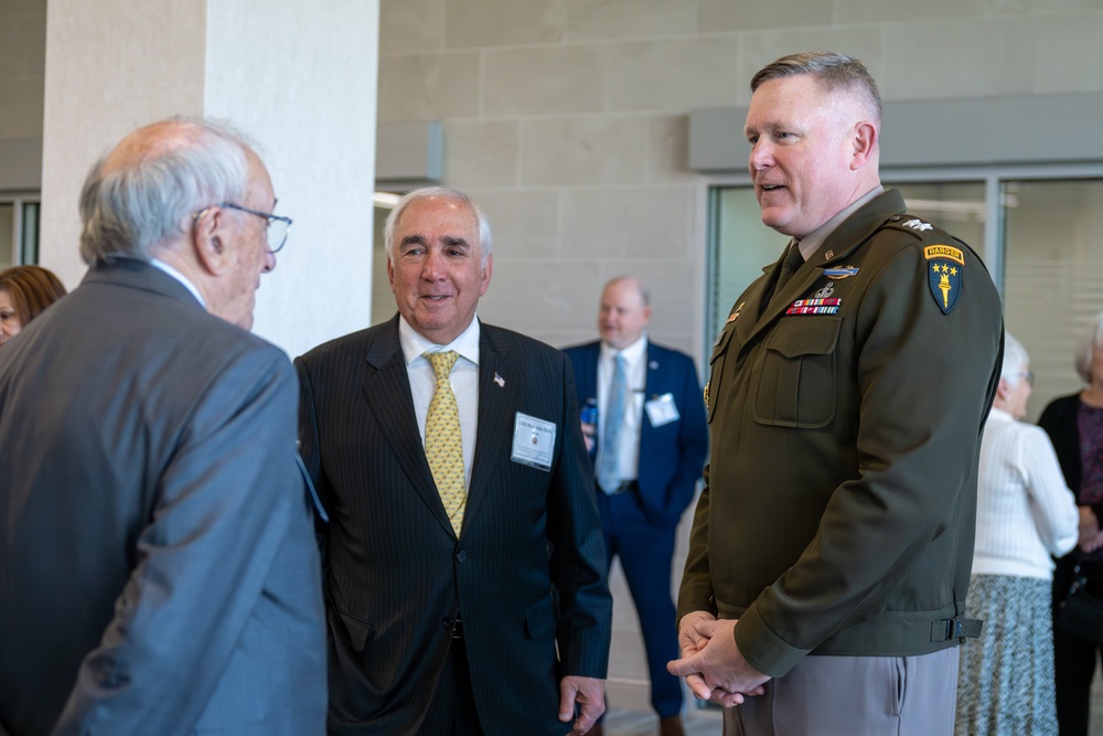 Outstanding USAWC Alumni return to be awarded by AWCF