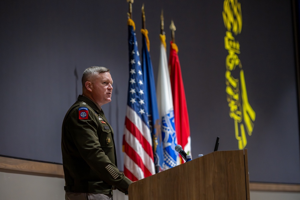 Outstanding USAWC Alumni return to be awarded by AWCF