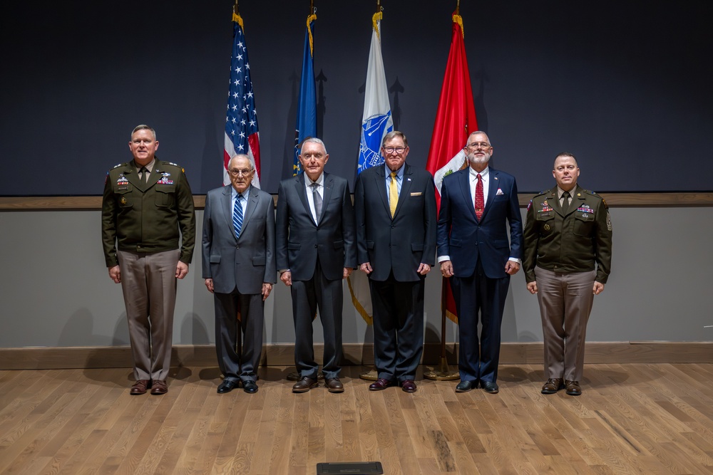 Outstanding USAWC Alumni return to be awarded by AWCF