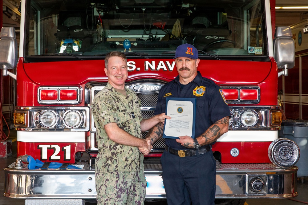 Naval Support Activity Portsmouth Supervisory Captain Renders Aid While Off Duty