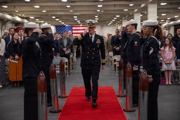 USS Arlington (LPD 24) Changes Command 2025