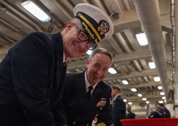 USS Arlington (LPD 24) Changes Command 2025