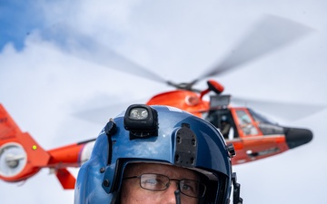 U.S. Coast Guard Air Station Barbers Point Conducts Cliff Side Training
