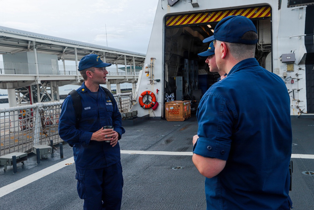 U.S. Coast Guard and Panama Security Services Conduct Cutter Passing Exercise