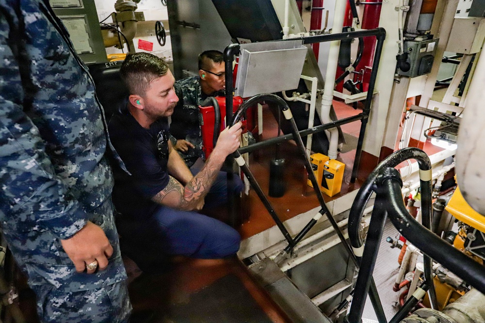 U.S. Coast Guard and Panama Security Services Conduct Cutter Passing Exercise