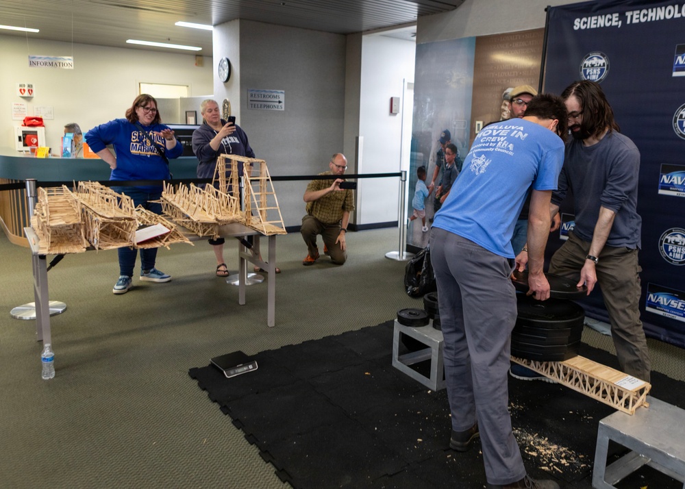 NUWC Division, Keyport STEM program inspires students, strengthens Navy, community ties