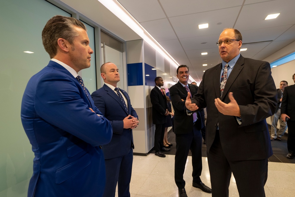 SW, USW(R&amp;E) Visit DARPA