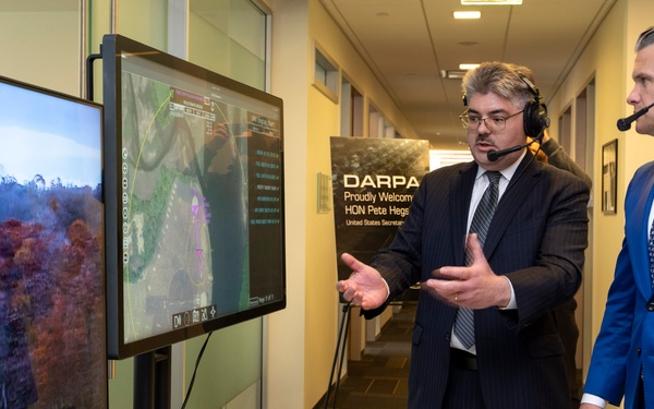 SW, USW(R&amp;E) Visit DARPA