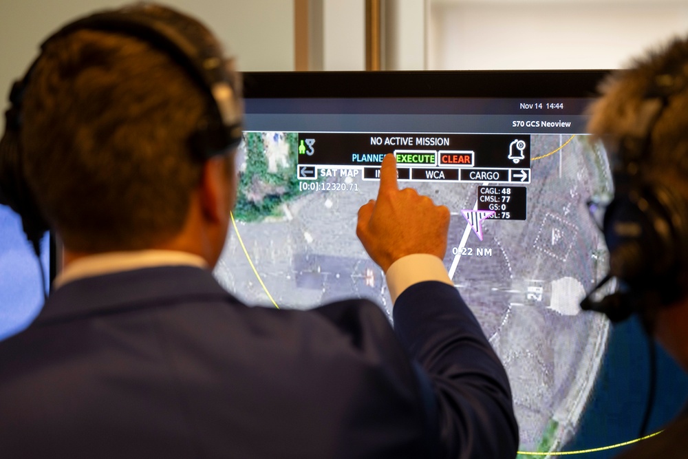 SW, USW(R&amp;E) Visit DARPA