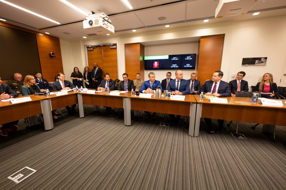 SW, USW(R&amp;E) Visit DARPA