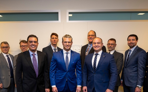 SW, USW(R&amp;E) Visit DARPA