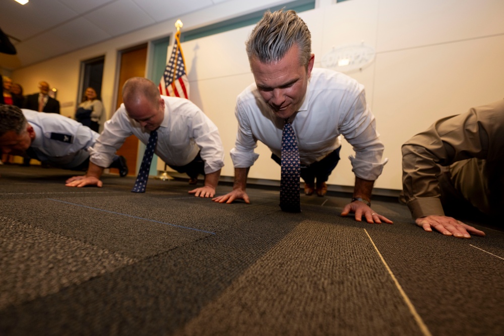 SW, USW(R&amp;E) Visit DARPA