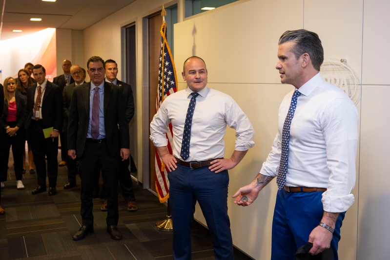 SW, USW(R&amp;E) Visit DARPA