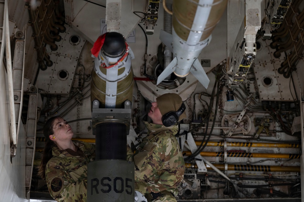 BTF 26-1: Weapons load for mission