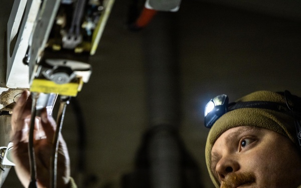 BTF: 9 EBS perform weapons load