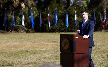 Lumm Retires as Burton Takes Senior Enlisted Role at Blount Island