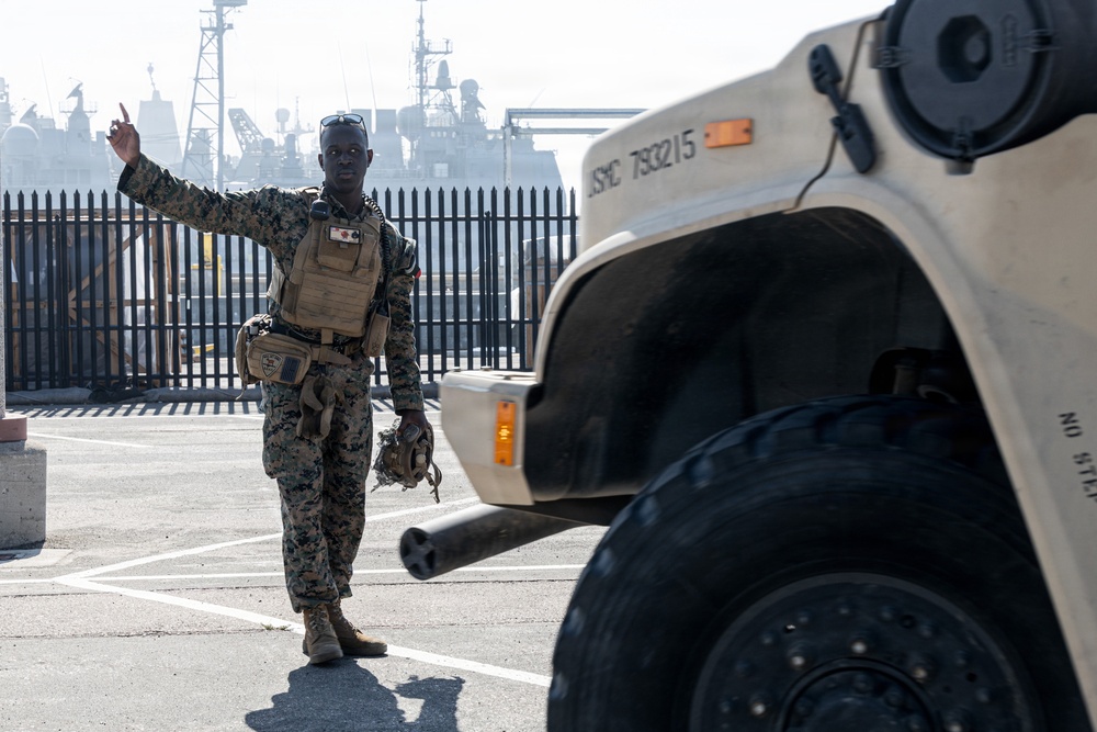 11th MEU Marines Conduct Tactical Ground Movement