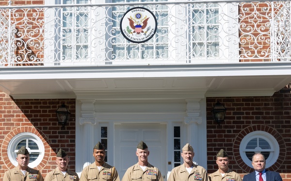 MARFORPAC Commander visits Australian War Memorial