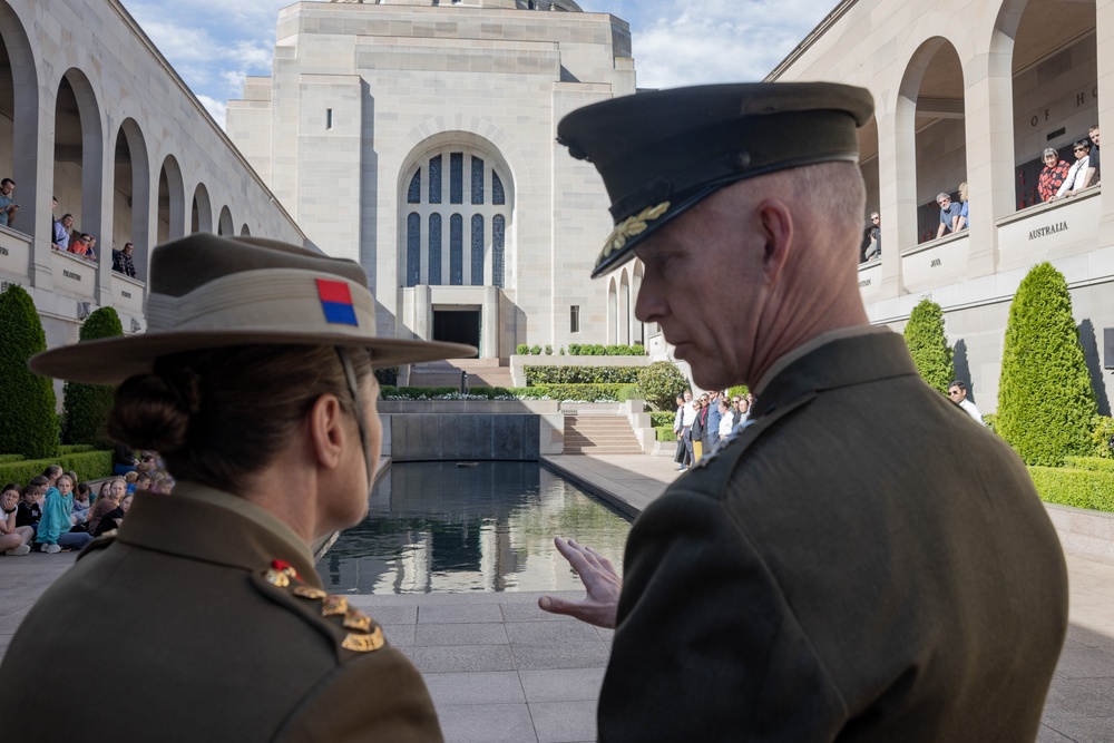 MARFORPAC Commander visits Australian War Memorial