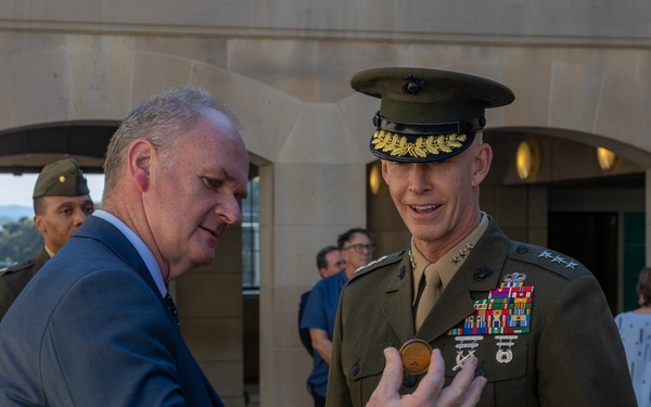 MARFORPAC Commander visits Australian War Memorial