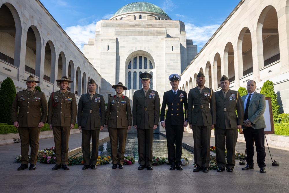 MARFORPAC Commander visits Australian War Memorial