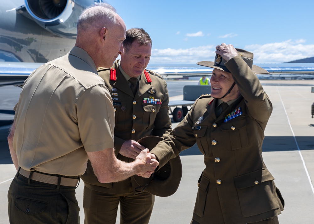 MARFORPAC Commander visits Australian War Memorial