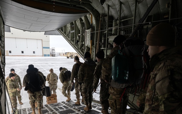 AKANG aviators transport AKOM members, gear, supplies to Bethel during Operation Halong Response