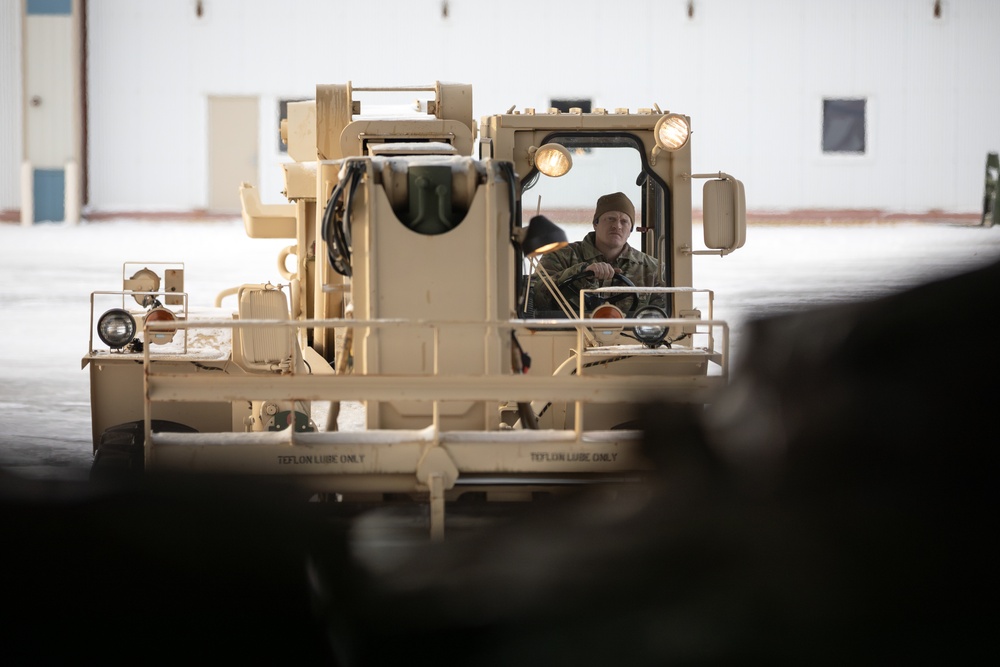 AKANG aviators transport AKOM members, gear, supplies to Bethel during Operation Halong Response