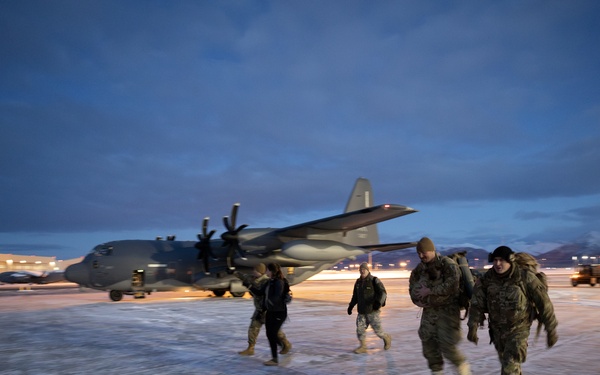 AKANG aviators transport AKOM members, gear, supplies to Bethel during Operation Halong Response