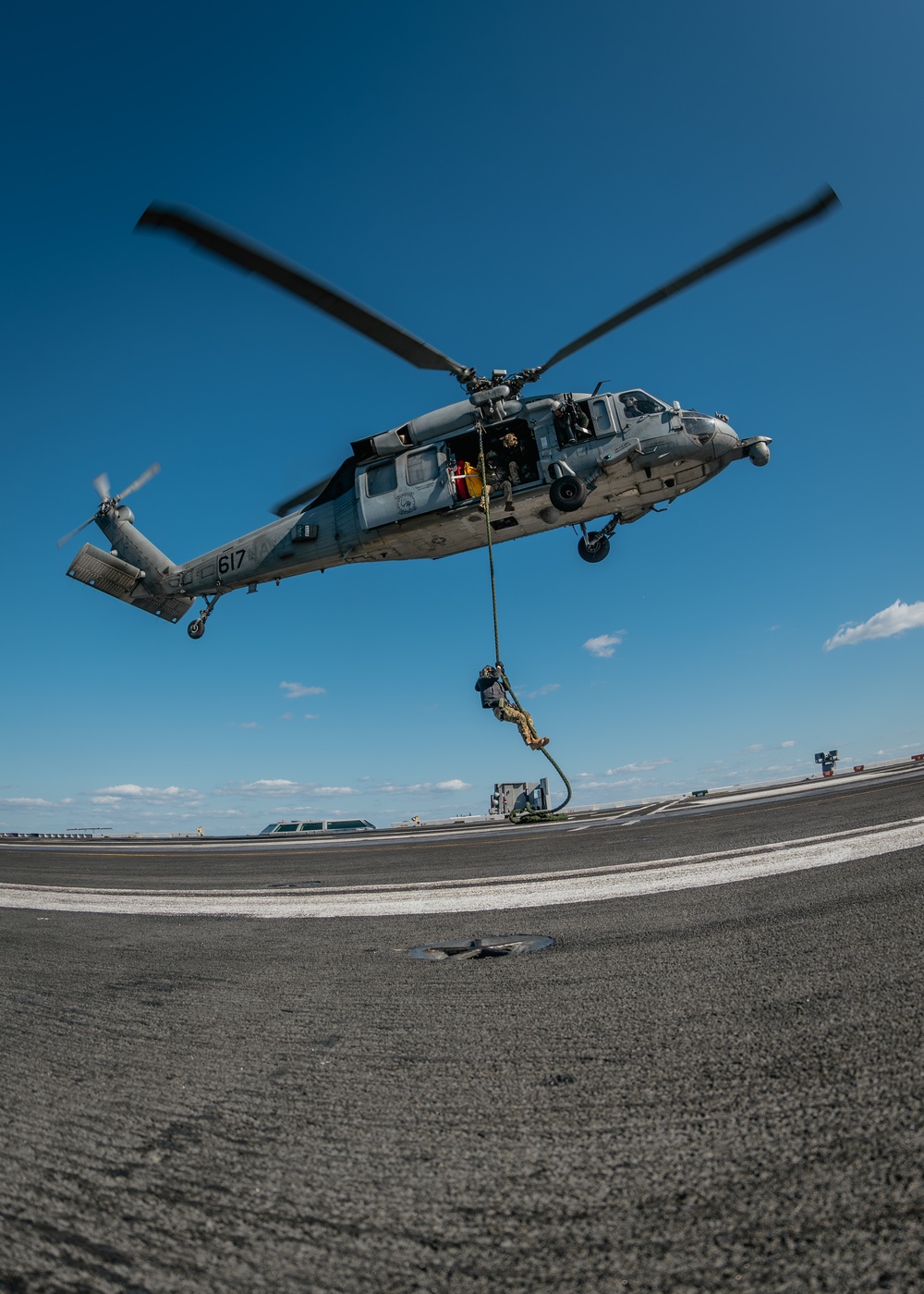 EODMU 5 and ROK Special Forces Conduct Fast Rope Exercise aboard George Washington during CSGEX