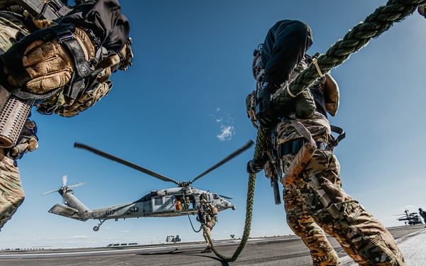 EODMU 5 and ROK Special Forces Conduct Fast Rope Exercise aboard George Washington during CSGEX