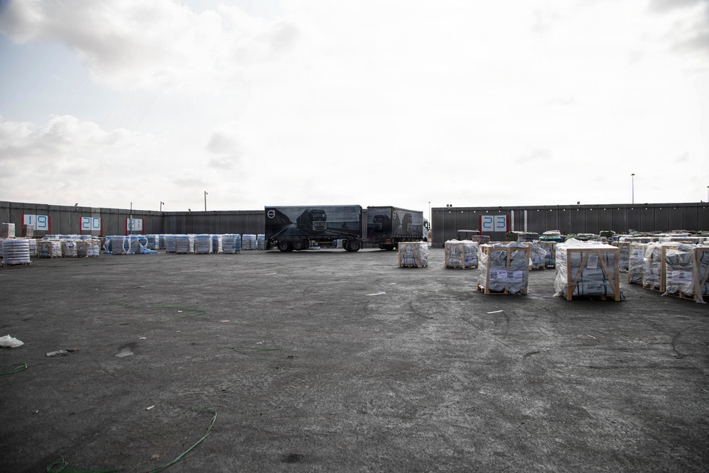 Humanitarian Aid at the Kerem Shalom Crossing Point