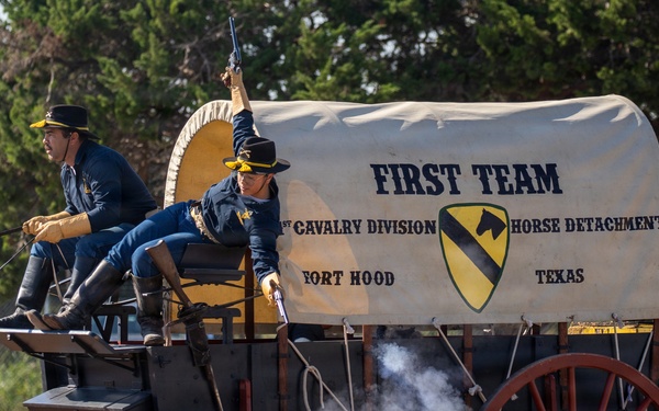 Horse Cavalry Detachment Keeps Army Tradition