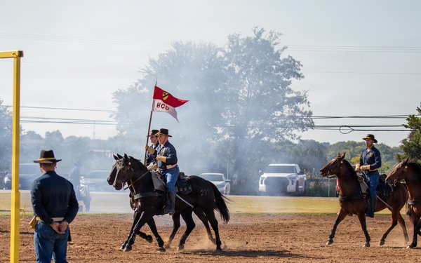Horse Cavalry Detachment Keeps Army Tradition