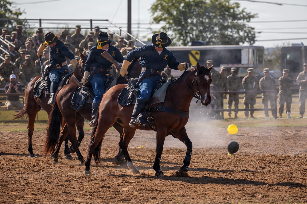Horse Cavalry Detachment Keeps Army Tradition