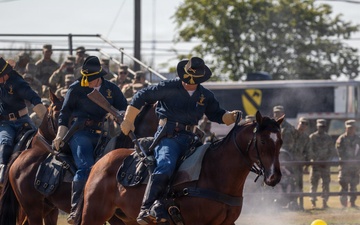 Horse Cavalry Detachment Keeps Army Tradition