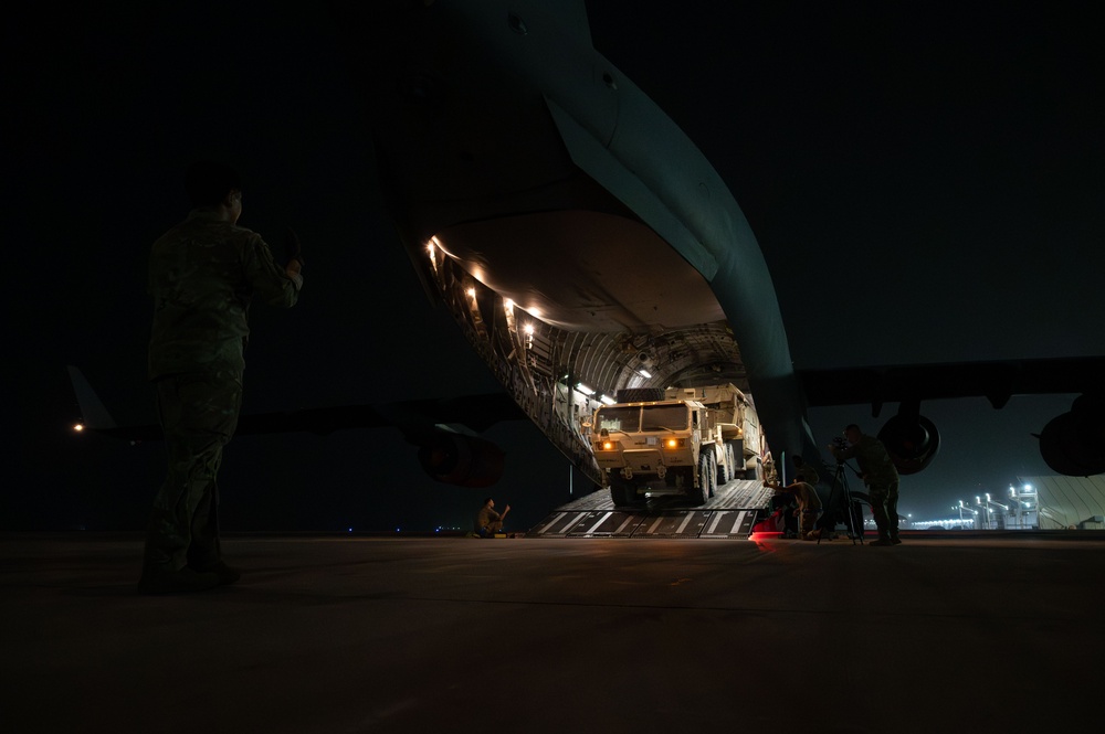16th EAS conducts cargo mission within CENTCOM AOR