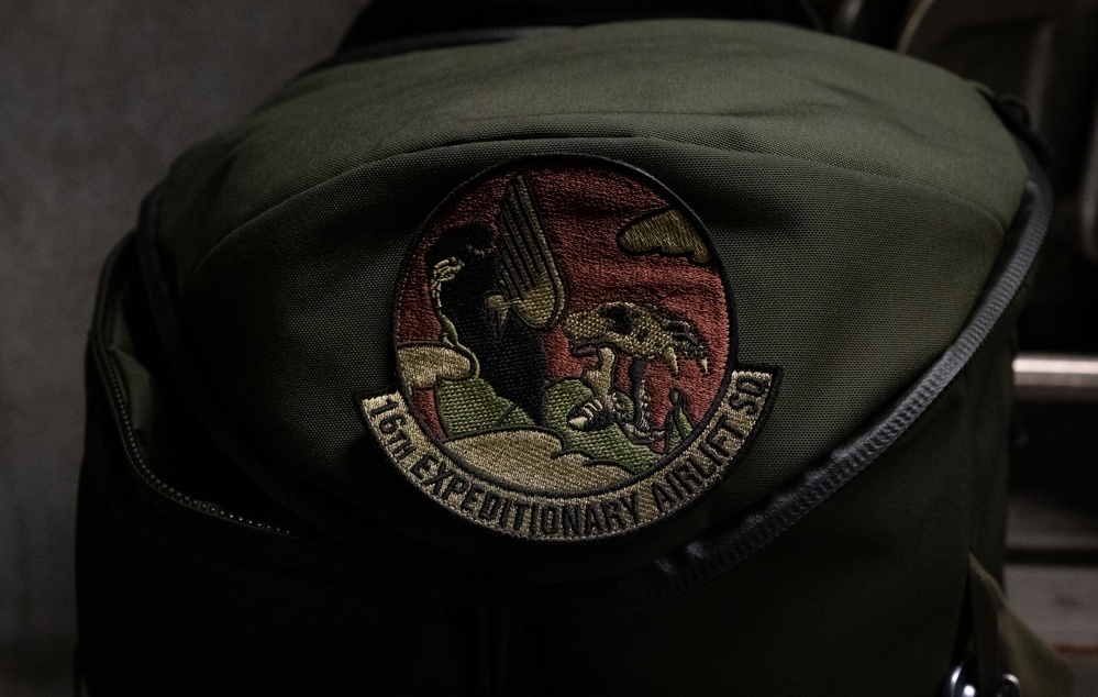 16th EAS conducts cargo mission within CENTCOM AOR