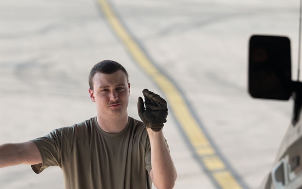 16th EAS conducts cargo mission within CENTCOM AOR