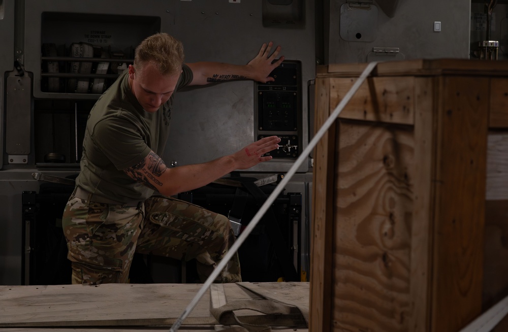 16th EAS conducts cargo mission within CENTCOM AOR