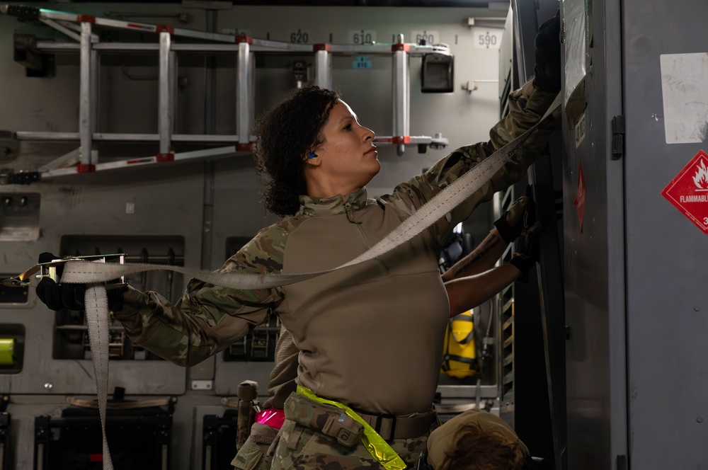 16th EAS conducts cargo mission within CENTCOM AOR