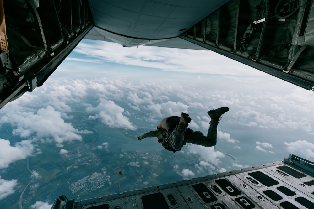 22nd MEU(SOC) | MSPF Jump Ops