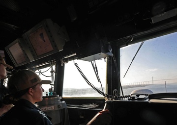 USS Roosevelt (DDG 80) Transits Suez Canal