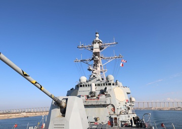 USS Roosevelt (DDG 80) Transits Suez Canal